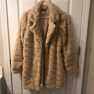 Women’s Faux Fur Coat